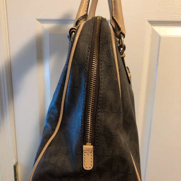 Michael Kors bag - Picture 3 of 3